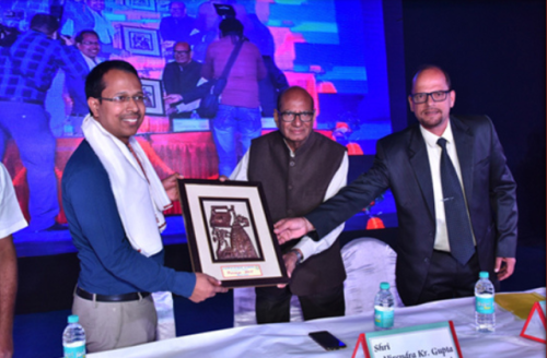 Dr. G.P. Chaubey Scientist (BHU, Varanasi)Dept. of Zoology Annual Day Chief Guest-2018 With Shri Virendra Kumar Gupta – Resident Director